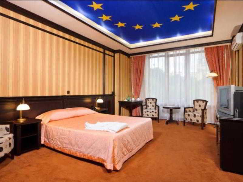 Attache Hotel Kiev Eksteriør bilde