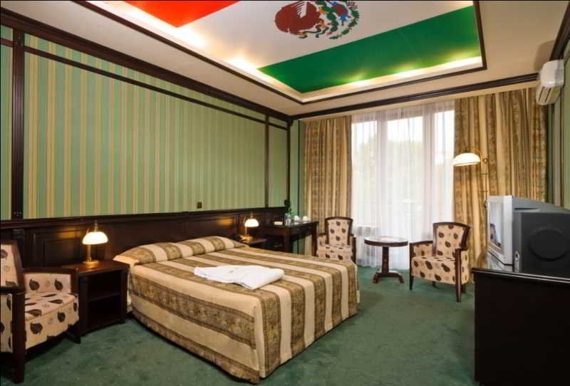 Attache Hotel Kiev Eksteriør bilde